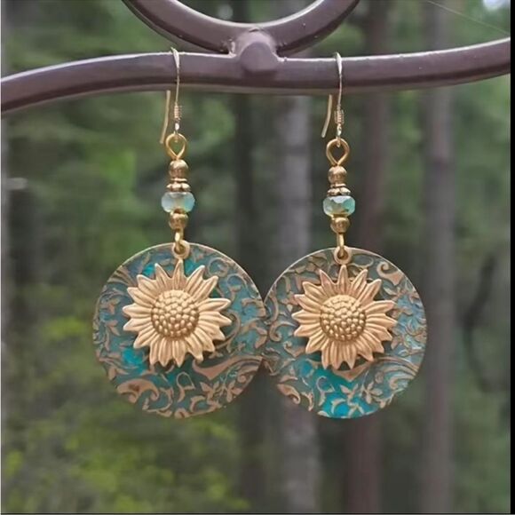 Turquoise Sunflower Gold Tone Dangle Earrings NWT - Picture 1 of 2
